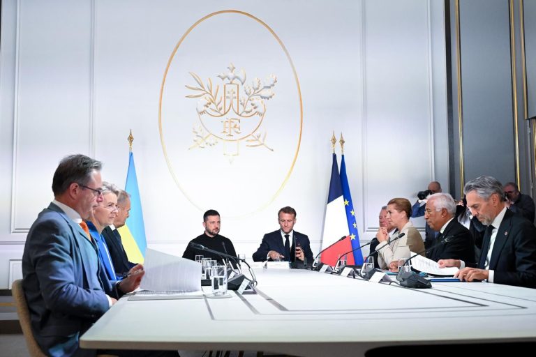 كوستا وماكرون يؤكدان دعم أوروبا لأمن أوكرانيا