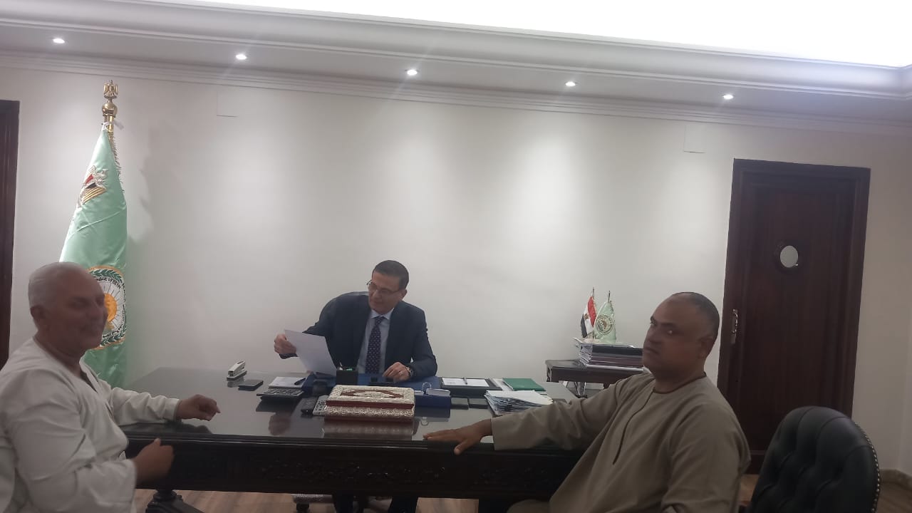 نقابة الفلاحين تطالب وزير الزراعة بصرف مستحقات مزارعي القصب المتأخرة