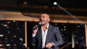 تامر عاشور يحيي حفل غنائي في التجمع