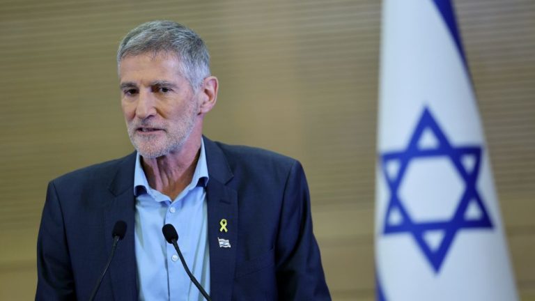 معارض إسرائيلي: الاعتراف بدولة فلسطينية صفعة سياسية لـ«نتنياهو» وحكومته