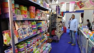 أسيوط ترفع مزاد تخفيضات «أهلًا مدارس» إلى 40%