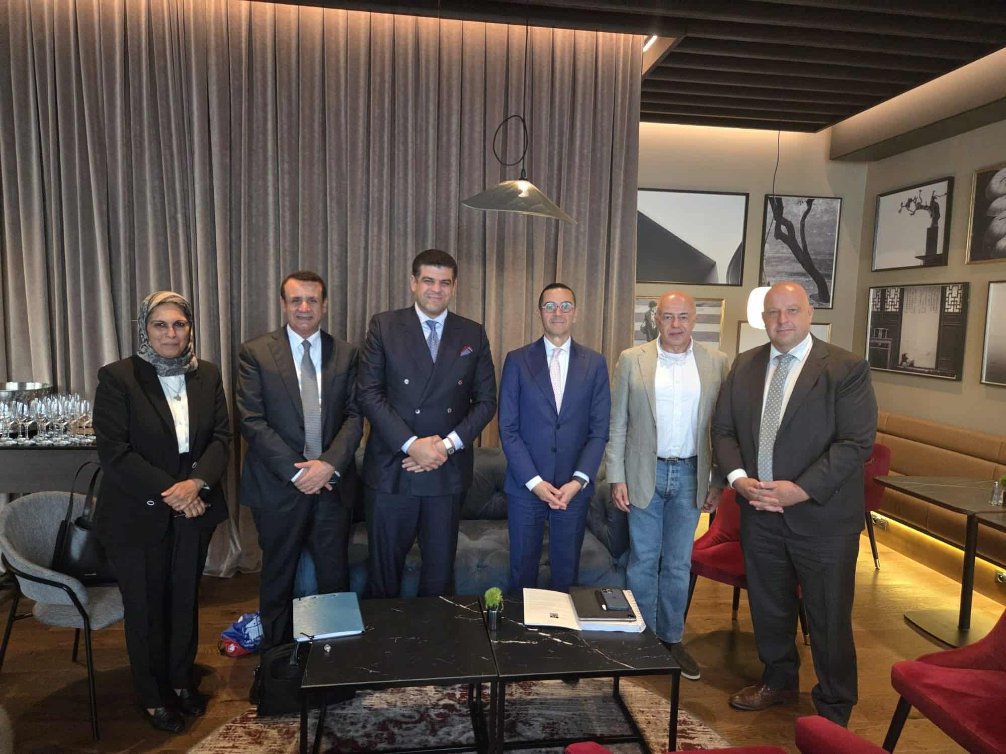 وزير الاستثمار يبحث مع” Jan De Nul“ البلجيكية فرص التعاون في مشروعات الطاقة