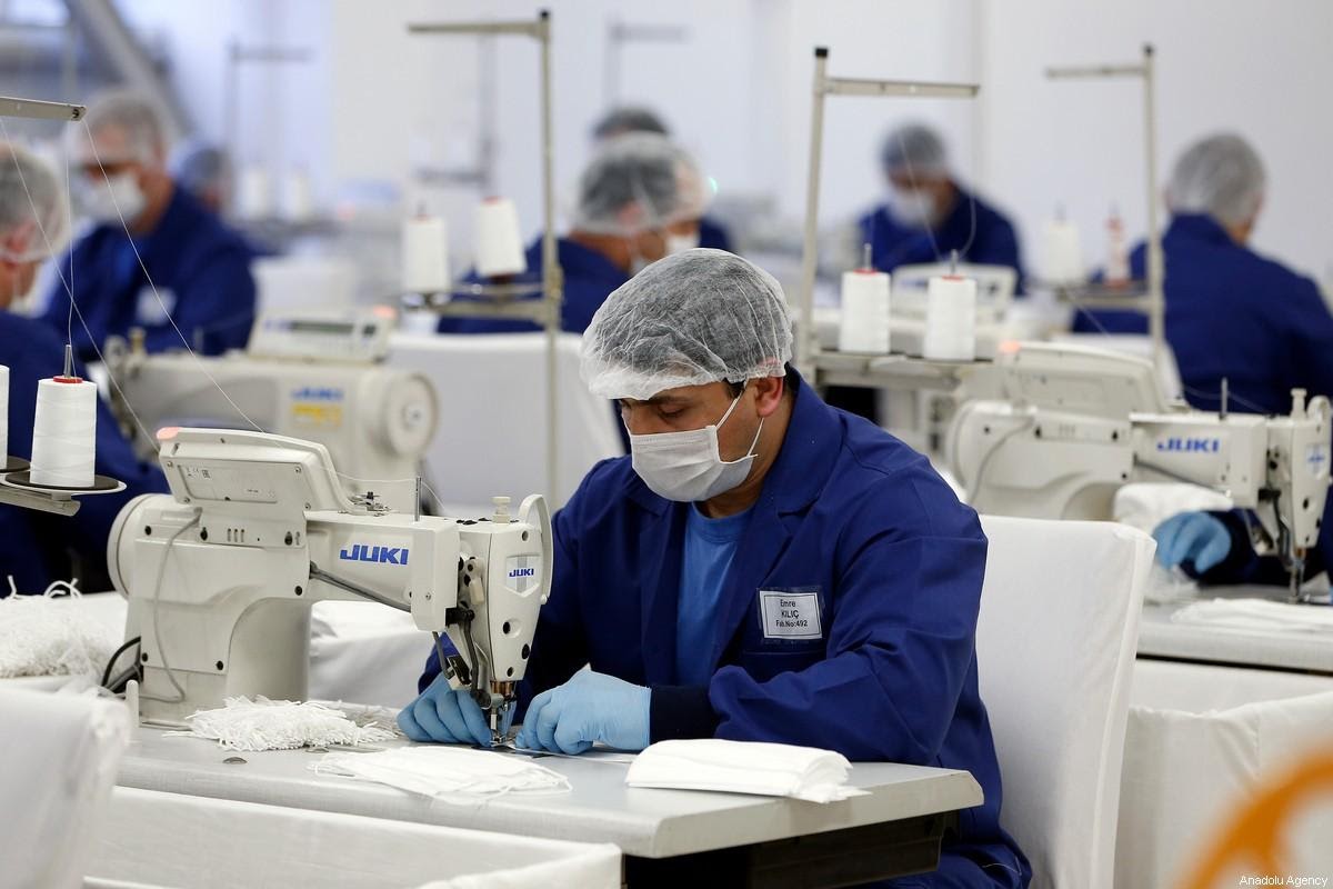 هل يكون 2025 عامًا فارقًا لرواد الأعمال والمشروعات الصغيرة؟”