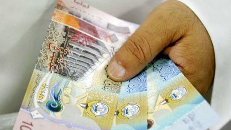 أسعار الدينار الكويتى في البنوك اليوم السبت