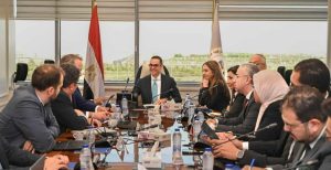 وزير الاستثمار يبحث مع وفد S&P Global مستجدات التصنيف الائتماني