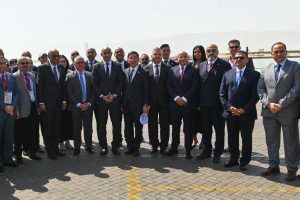 دي بي ورلد تستقبل رئيس سنغافورة بميناء السخنة