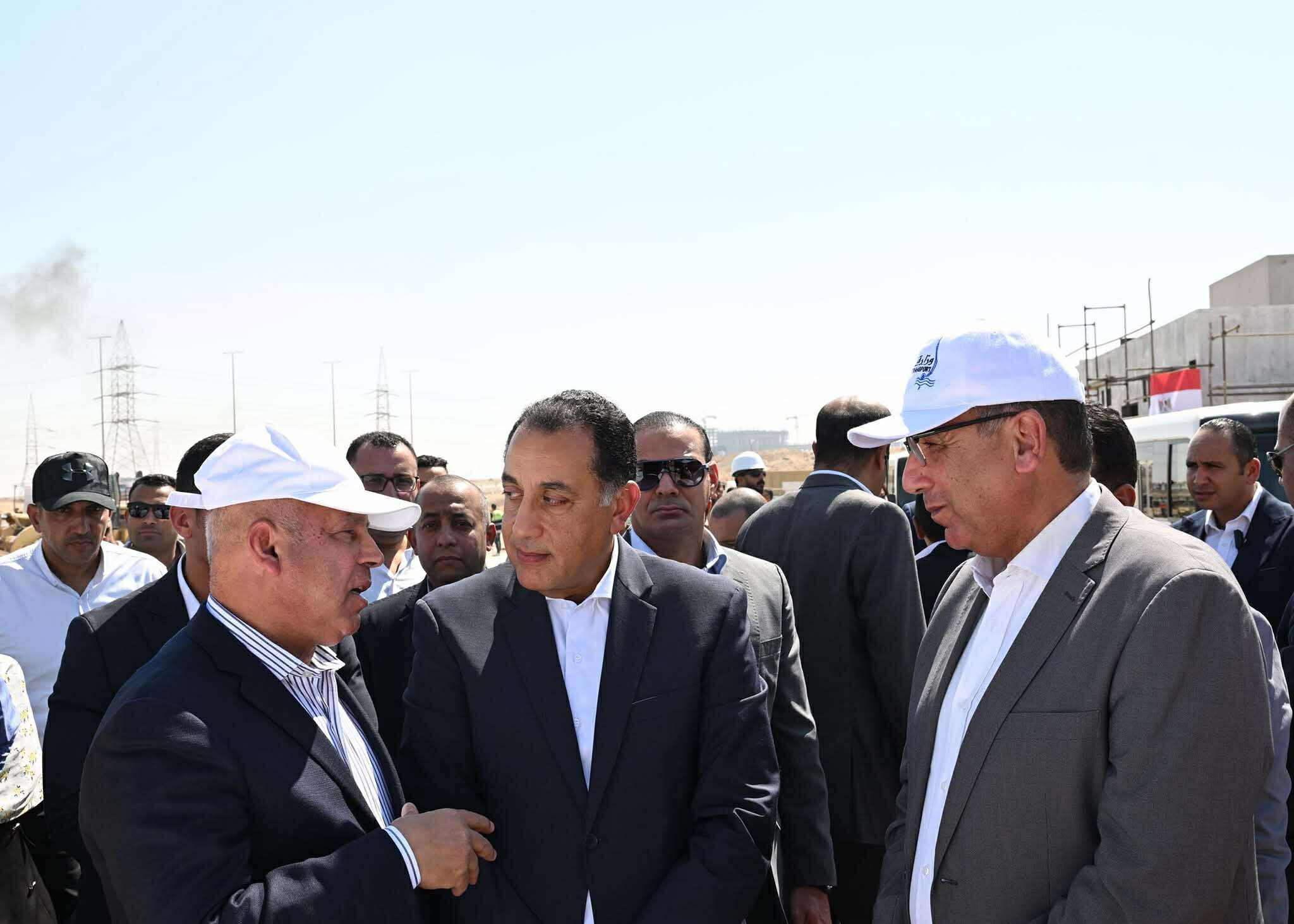 مدبولي: الأتوبيس الترددي نقلة نوعية في منظومة النقل الجماعي وتعزيز للتصنيع المحلي