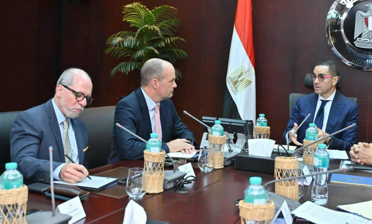 إطلاق السياسة التجارية في اجتماع الخطيب مع المنتدى الاقتصادي العالمي