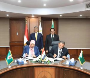 الجيزة توقع بروتوكول تعاون مع جامعة القاهرة لتعقيم الكلاب الضالة وحماية المواطنين