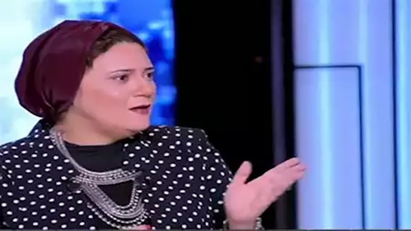 خبيرة أسرية.. أولياء الأمور يواجهون أعباء متزايدة مع بداية العام الدراسي