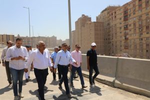 محافظ الجيزة يشهد التشغيل التجريبي لوصلة محور عمرو بن العاص