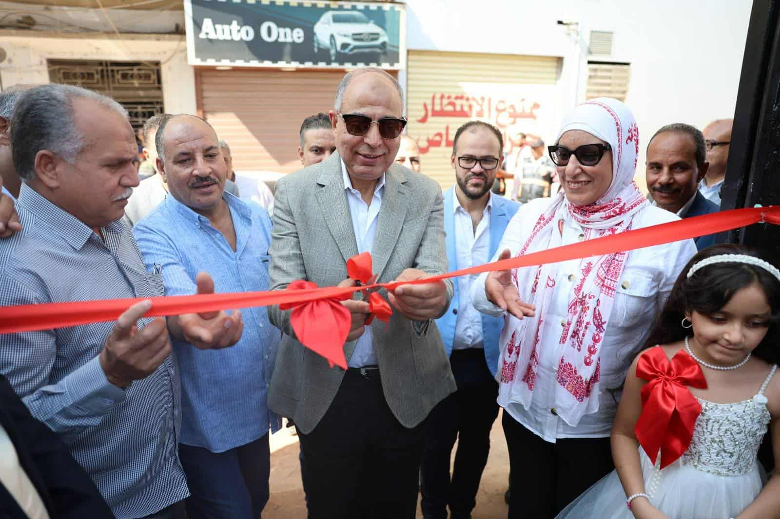 محافظ المنيا يفتتح أعمال الصيانة النهائية لمدرسة أبناء الثورة الابتدائية ويوجه بحملات توعية للطلاب للحفاظ على الممتلكات العامة