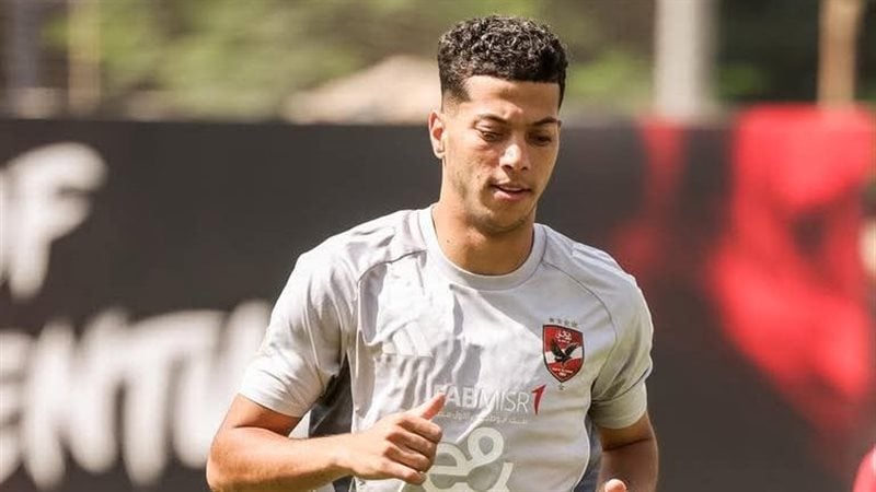 القبض على عاملين بعد مشاجرة مع اللاعب أمام عاشور وصديقه لرفضه التصوير معهم بالتجمع