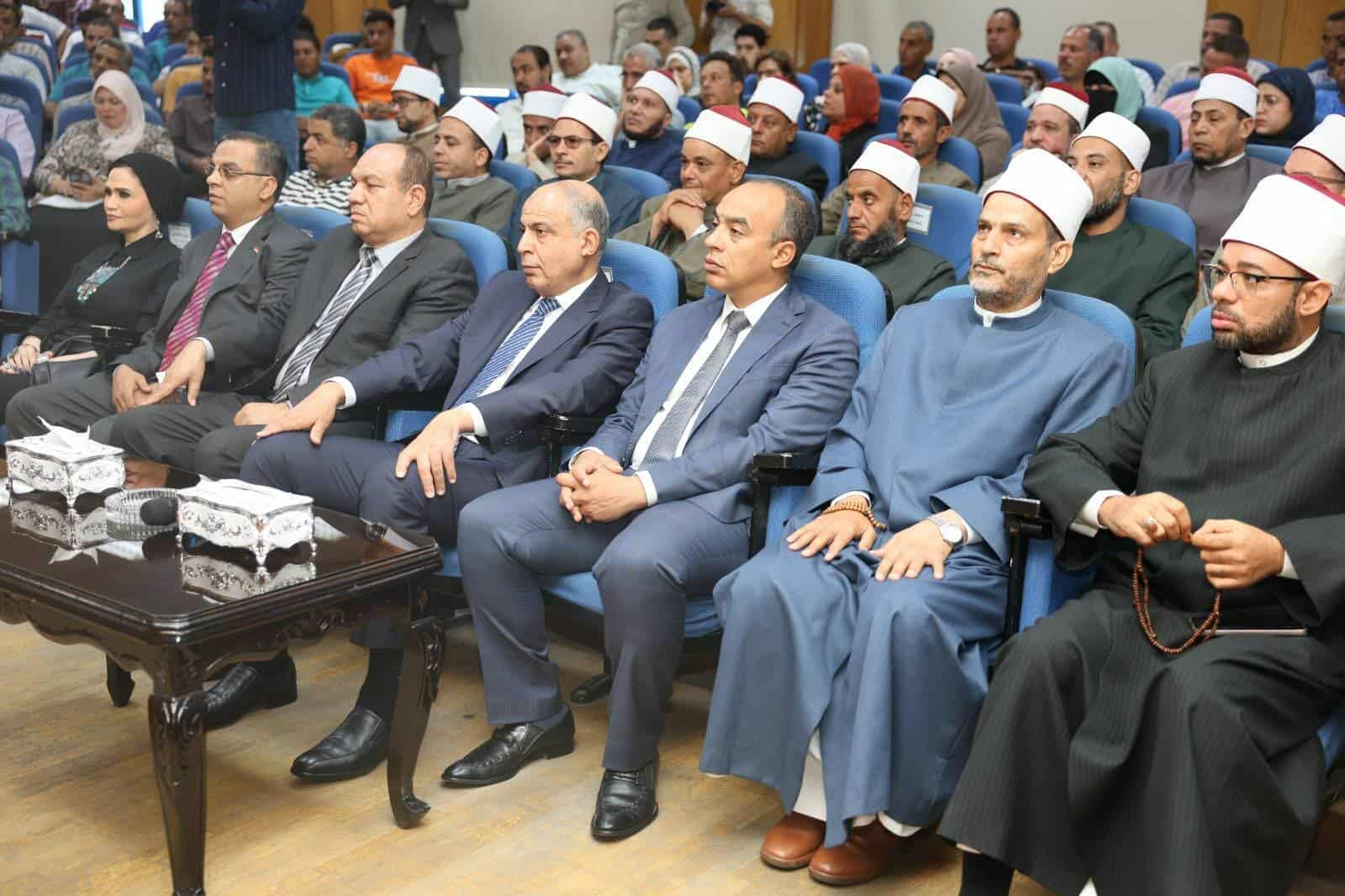 محافظ المنيا يُطلق مبادرة “صحح مفاهيمك” لنشر الفهم الصحيح للدين ودعم الهوية الوطنية