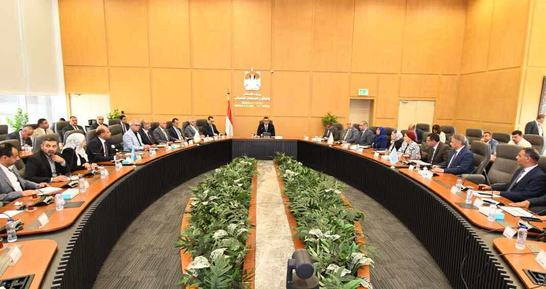 وزير الإسكان يترأس اجتماع اللجنة التنسيقية العليا لمتابعة ملفات العمل بالمدن الجديدة
