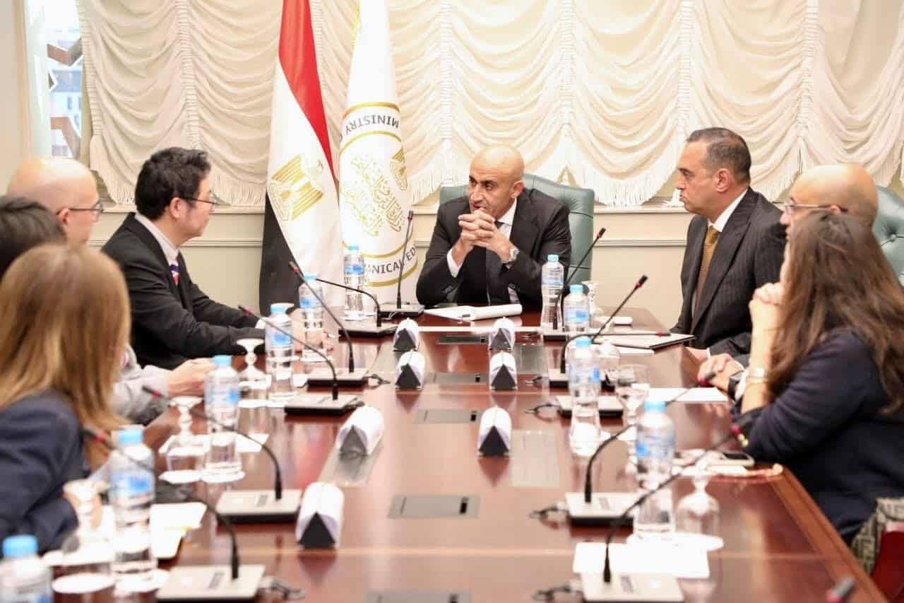 وزير التعليم يبحث مع «سبريكس اليابانية» إطلاق منصة «كويرو» لتدريس الذكاء الاصطناعي والبرمجة