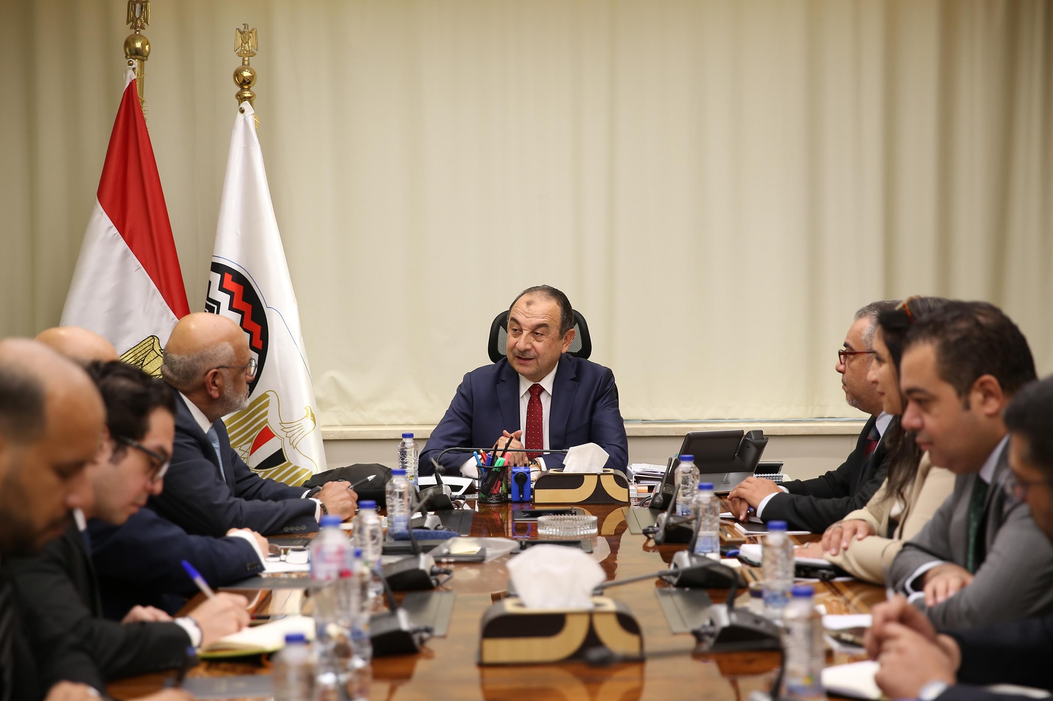 وزير قطاع الأعمال يبحث مع وفد البنك الدولي فرص التعاون في دعم الاستثمار وتطوير الشركات