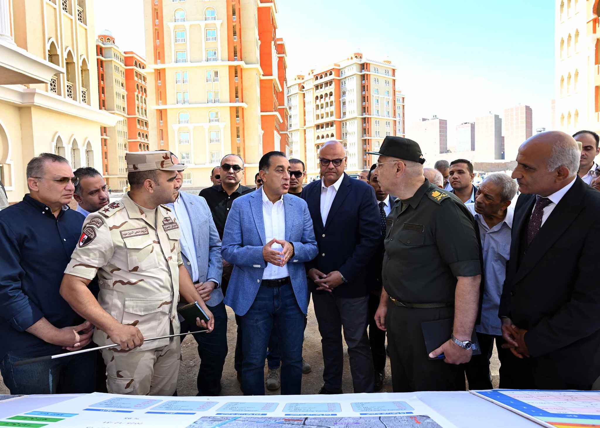 مدبولي يطلع على موقف مشروع تطوير عواصم المحافظات بالقليوبية