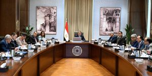 رئيس الوزراء يتابع أعمال لجنة تقنين أوضاع الكنائس