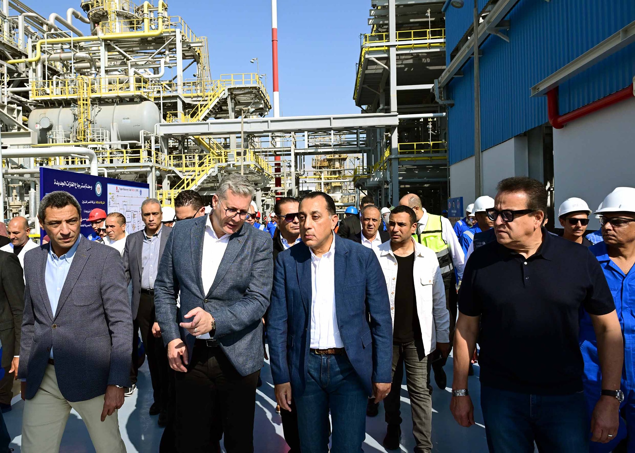 مدبولي يفتتح مشروع استرجاع الغازات في “النصر للبترول”
