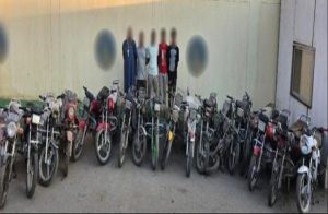 ضبط تشكيلات وعناصر إجرامية تورطت في سرقة متاجر وهواتف ودراجات نارية