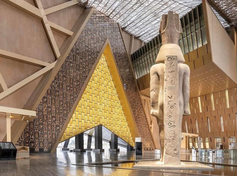 تحويلات مرورية مؤقتة تزامنًا مع استعدادات افتتاح المتحف المصري الكبير