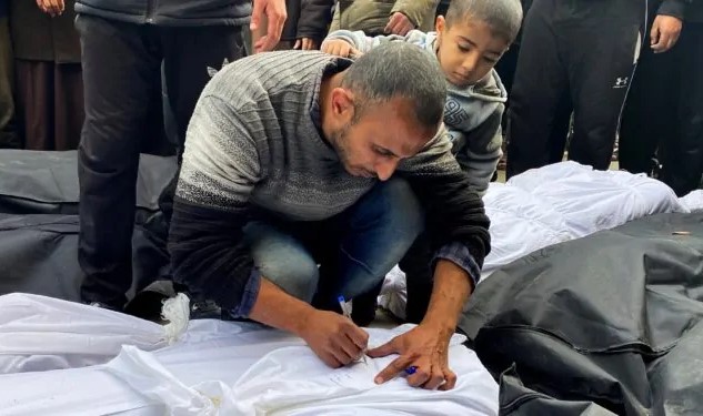 ارتفاع حصيلة ضحايا غزة إلى 67,194 شهيدًا
