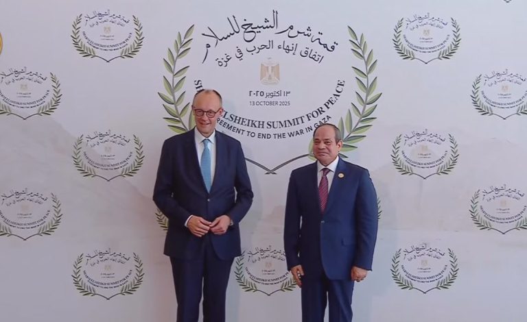 السيسي يبحث مع المستشار الألماني دعم إعادة إعمار غزة