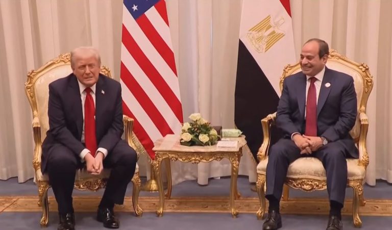 ترامب: السيسي لعب دوراً حاسماً في إنجاح اتفاق وقف إطلاق النار بغزة