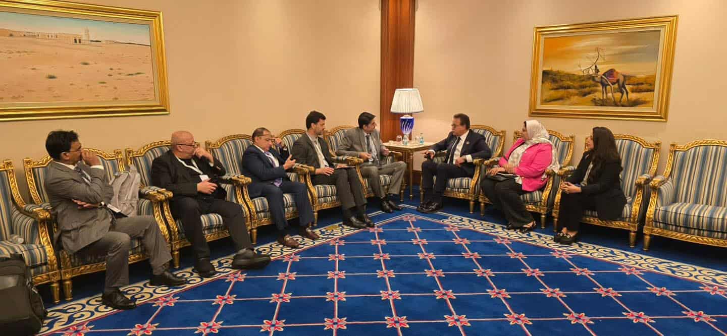 مصر وباكستان يبحثان تعزيز التعاون في مكافحة فيروس “سي”