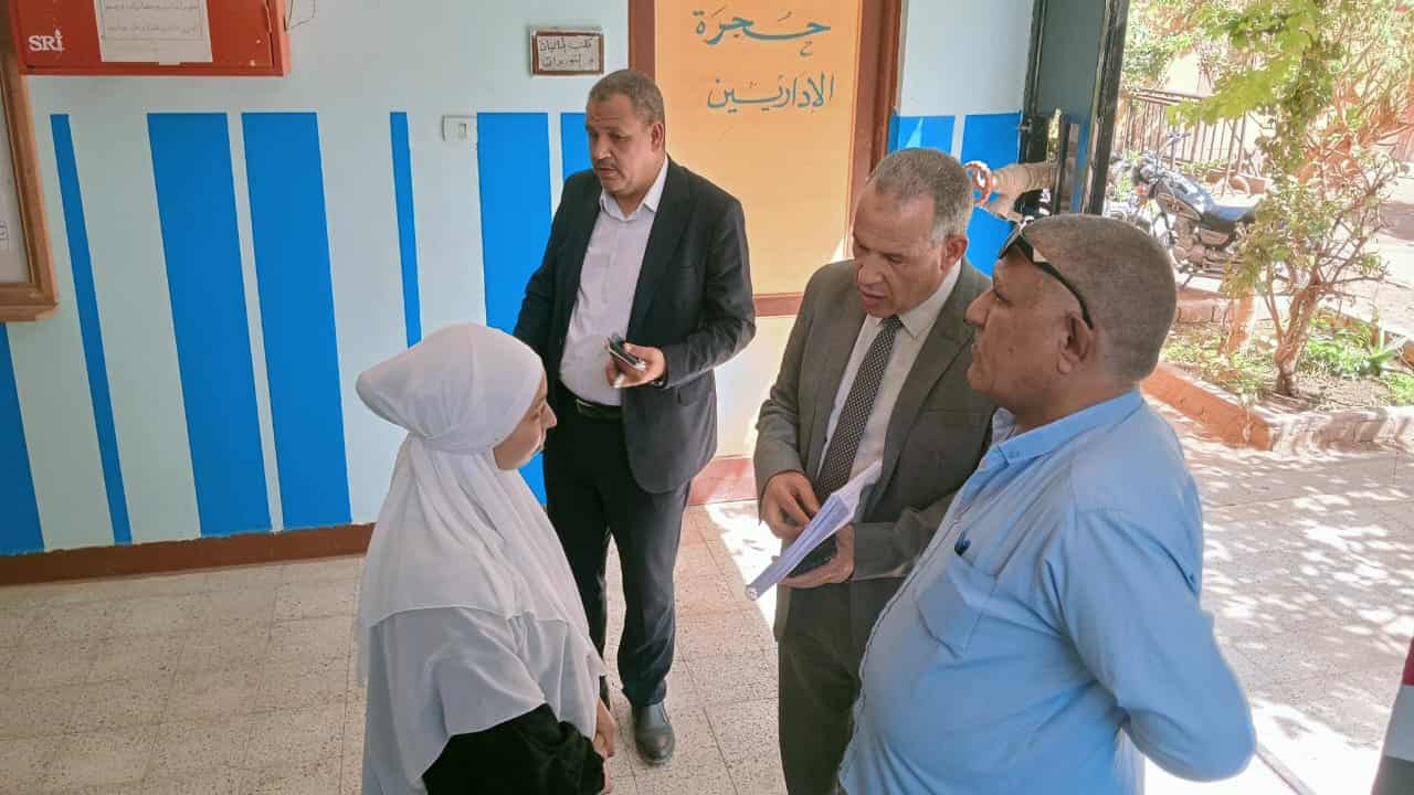 لتقصيرهم في عملهم.. إحالة مسؤولي البرنامج العلاجي للتحقيق بمدارس دوينة في أسيوط