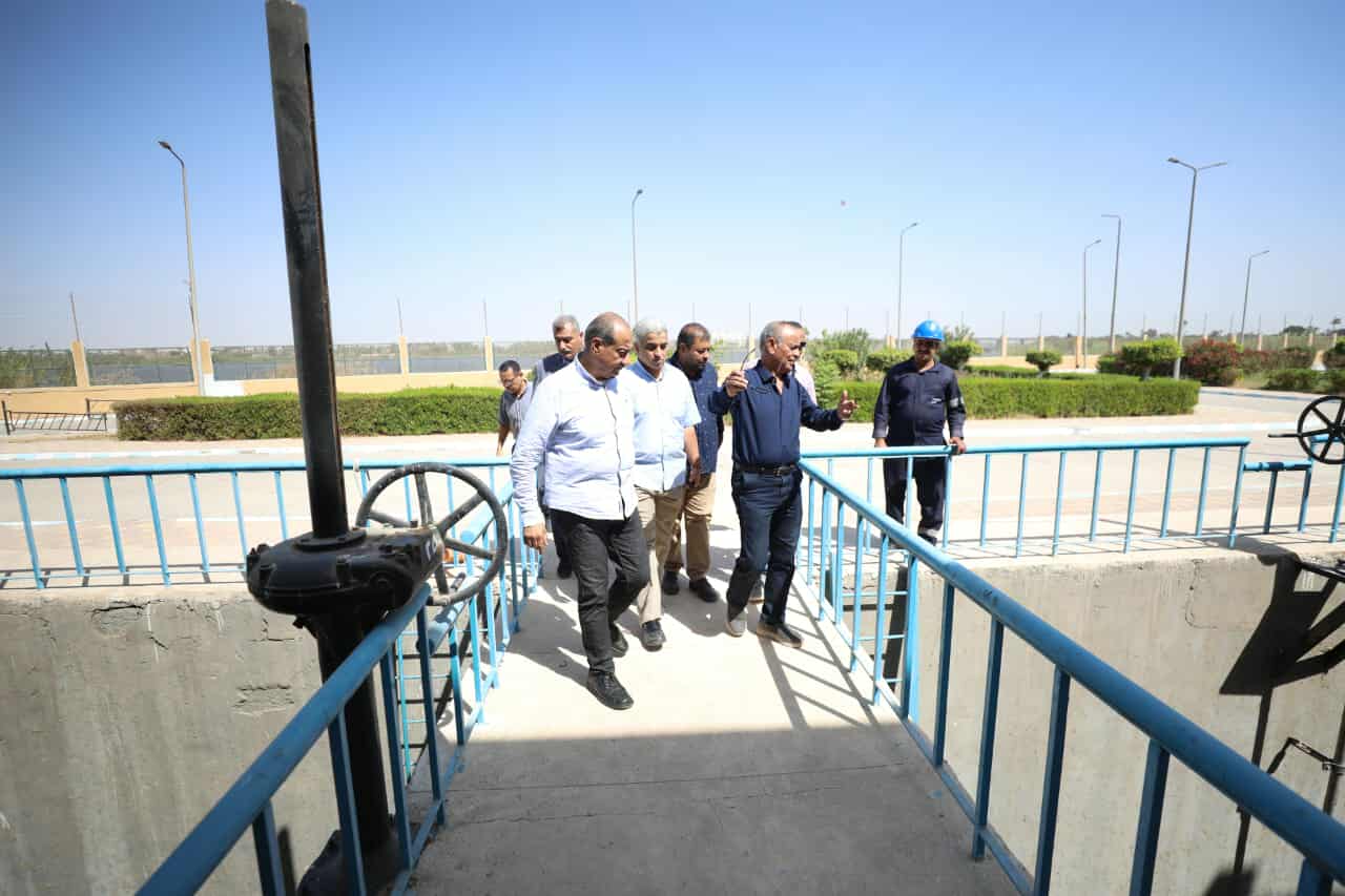 لضمان سلامة المنشآت والمواطنين..لجان ميدانية لمتابعة تصرفات مياه نهر النيل بأسيوط