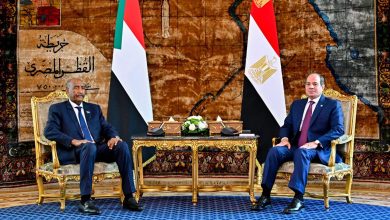 السيسي والبرهان يبحثان الأزمة السودانية وملف مياه النيل