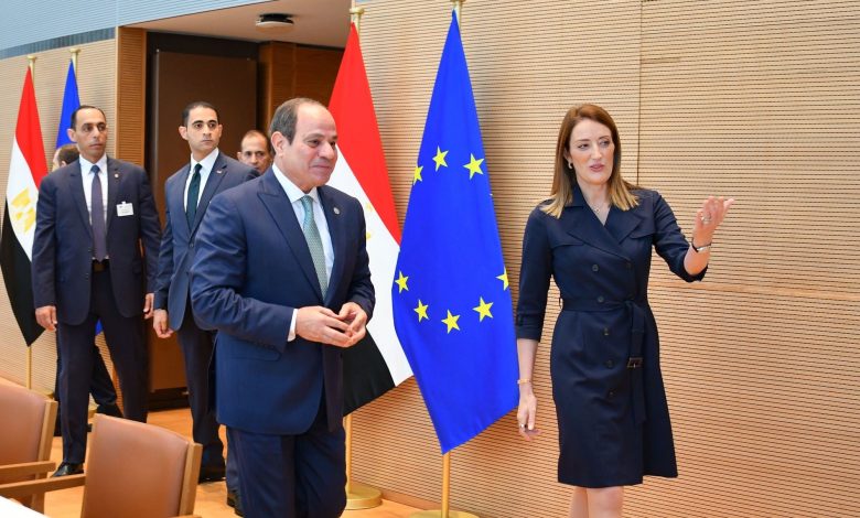 السيسي يلتقي رئيسة البرلمان الأوروبي في بروكسل
