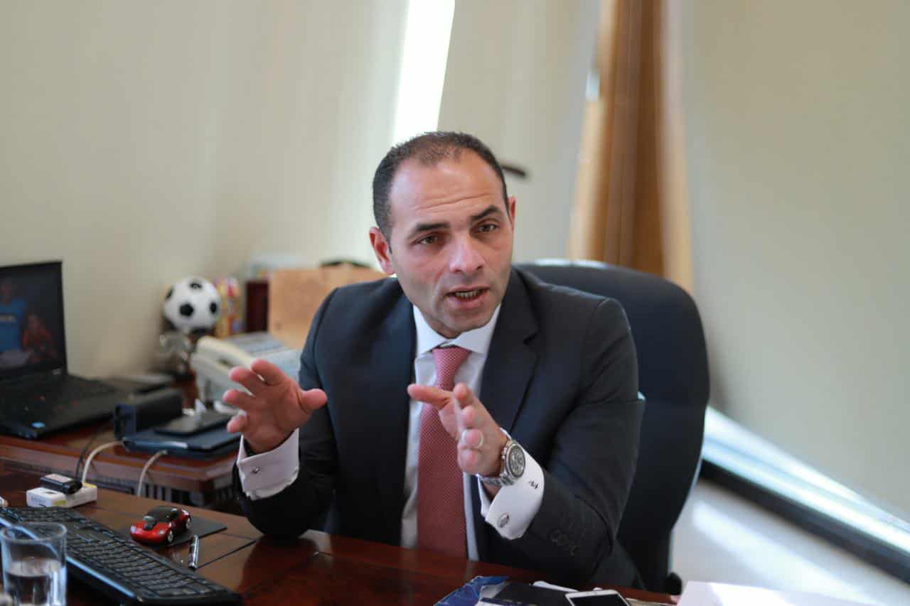 بعد تصريحات ترامب عن الصين| تراجع أسعار الذهب.. وخبير لـ«البورصجية»: تصحيح مؤقت قبل صعود إلى 4400 دولار للأوقية