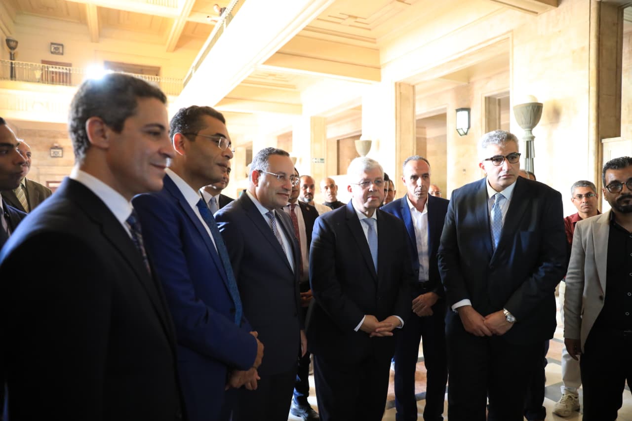 رئيس جامعة الإسكندرية: مشروع ترميم كلية الهندسة يواكب أحدث أساليب الترميم