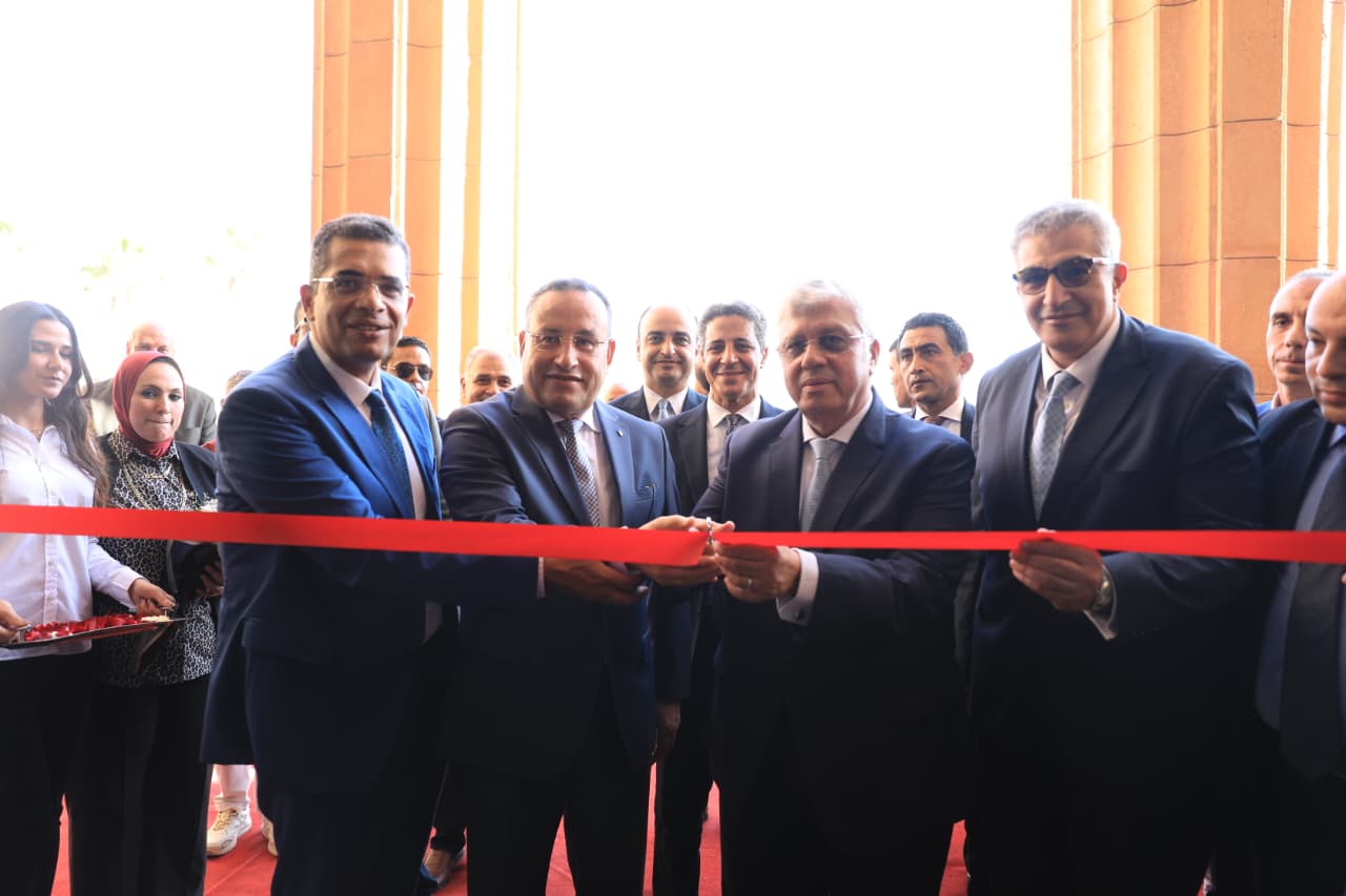 افتتاح المرحلة الأولى من مشروع ترميم كلية الهندسة بجامعة الإسكندرية
