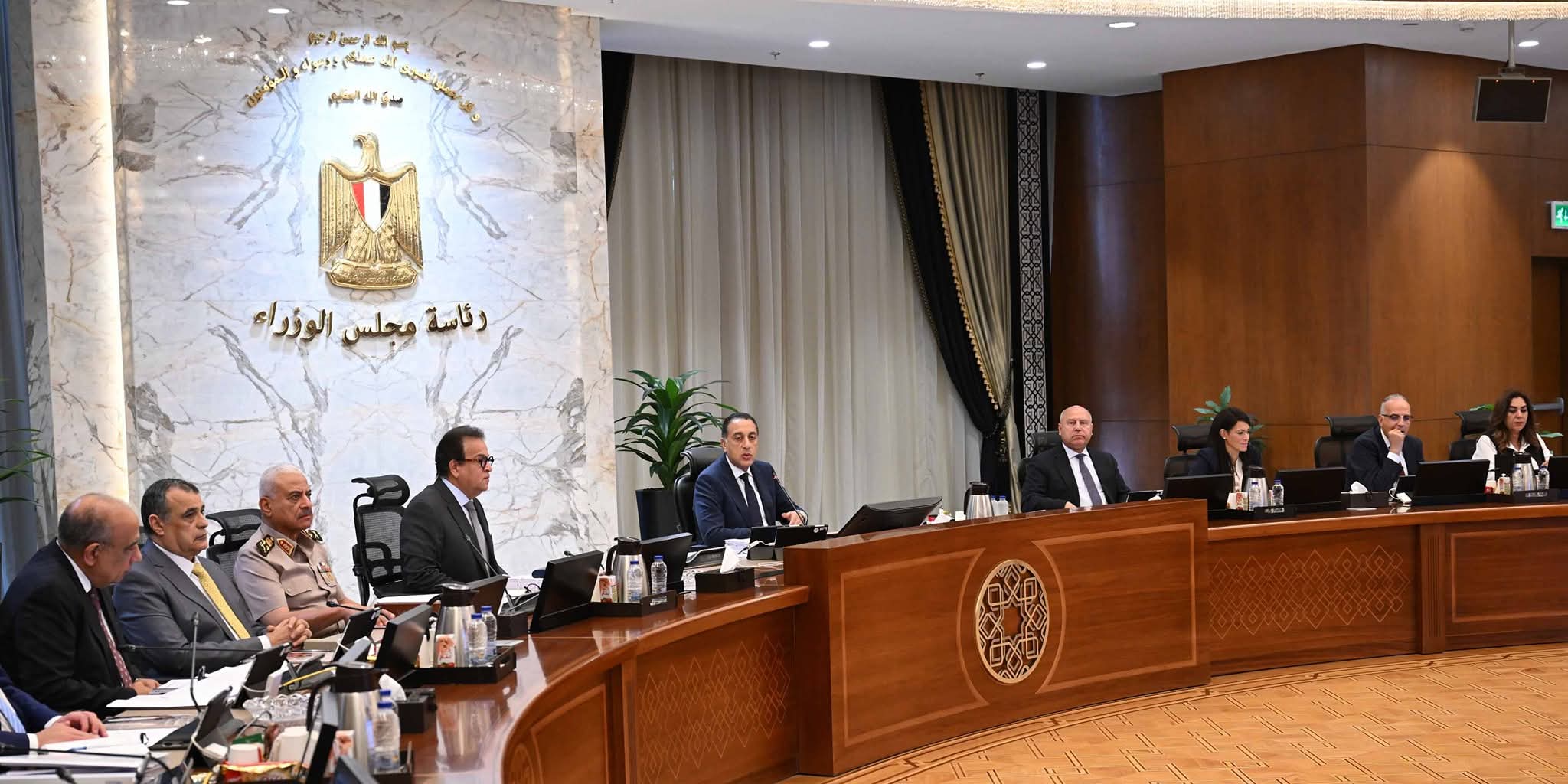 مدبولي يجدد التزام الحكومة بتنفيذ برنامج الإصلاح الاقتصادي