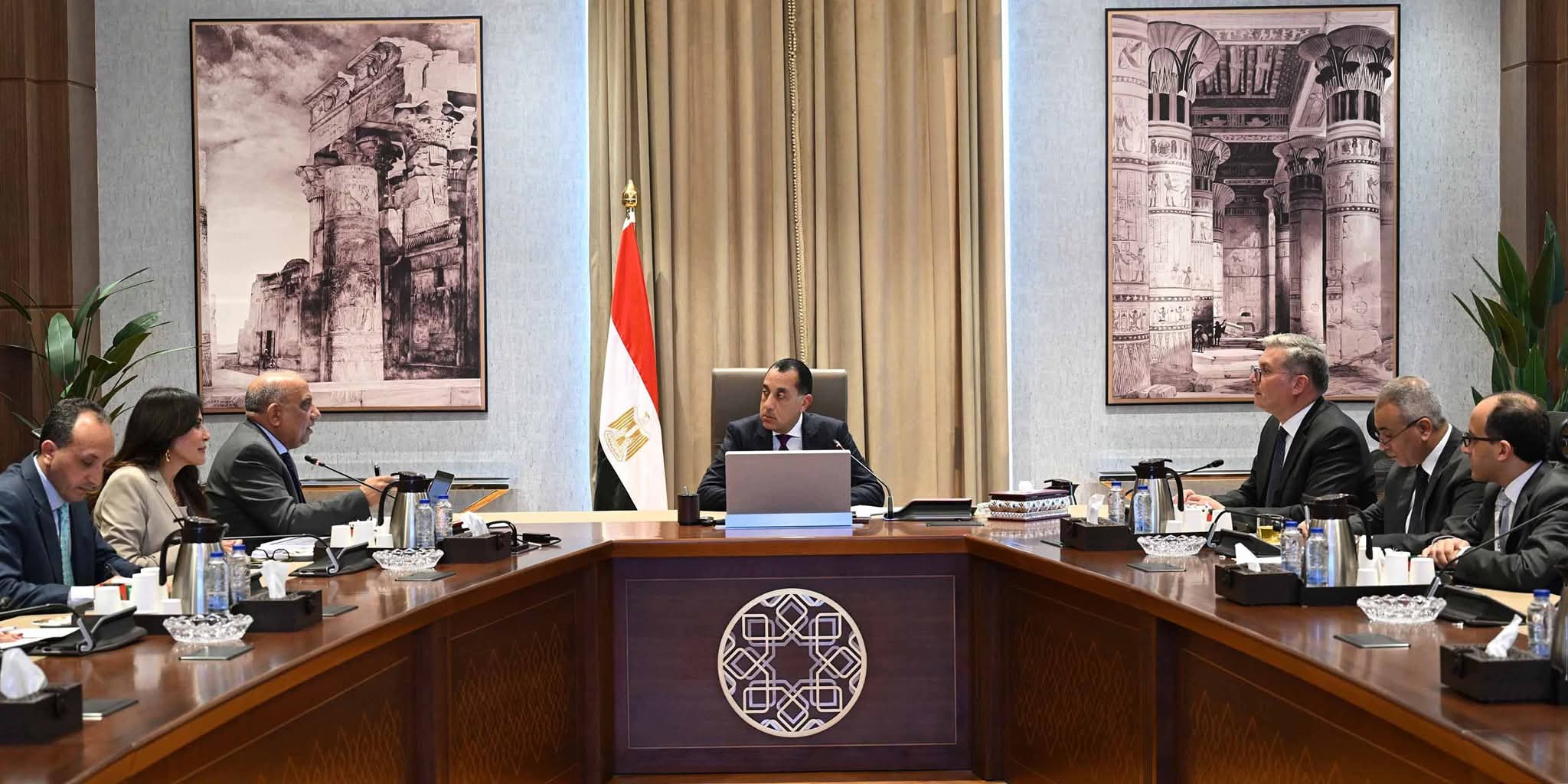 رئيس الوزراء يتابع الموقف التنفيذي لمشروعات الطاقات المتجددة