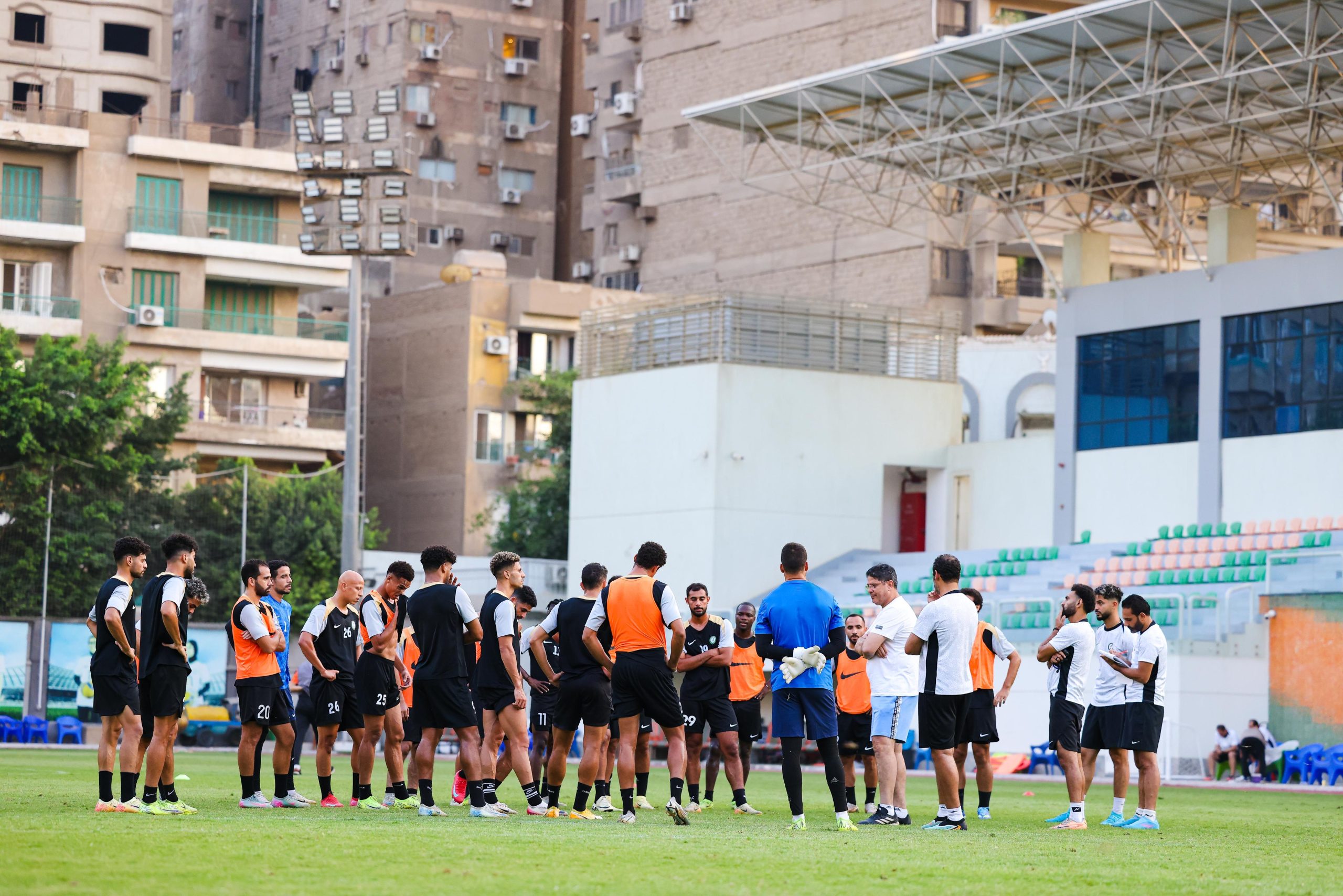 أسامة فيصل يقود هجوم البنك الأهلى لمواجهة الجونة فى الدوري 