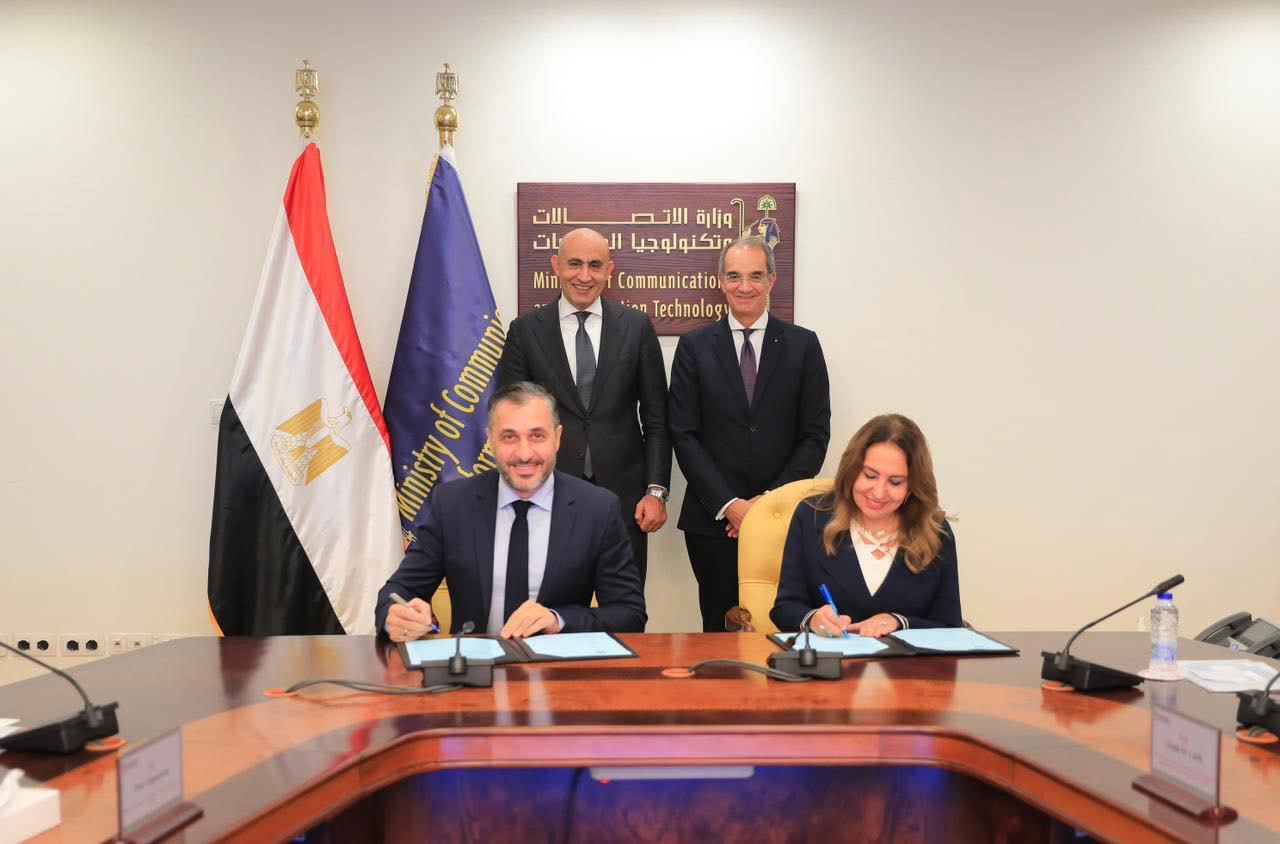 طلعت: نستهدف التوسع فى إنشاء فروع جديدة لمدارس WE للتكنولوجيا التطبيقية