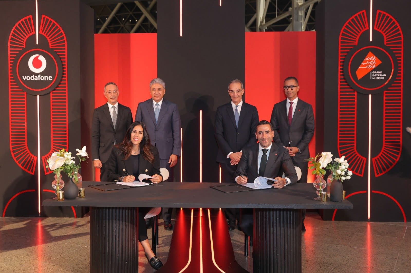 توقيع اتفاقية شراكة بين ليجاسى للتنمية والإدارة مشغل الخدمات بالمتحف المصرى الكبير وشركة فودافون مصر