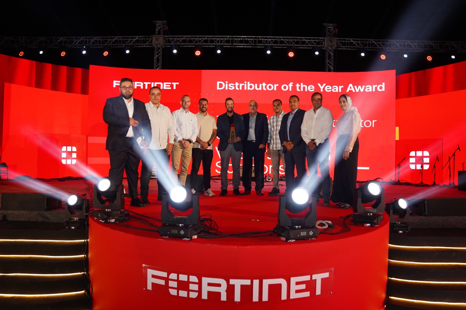 “VAS” للحلول المتكاملة تتصدر شركاء “فورتينت” وتحصد جائزة “موزع العام”