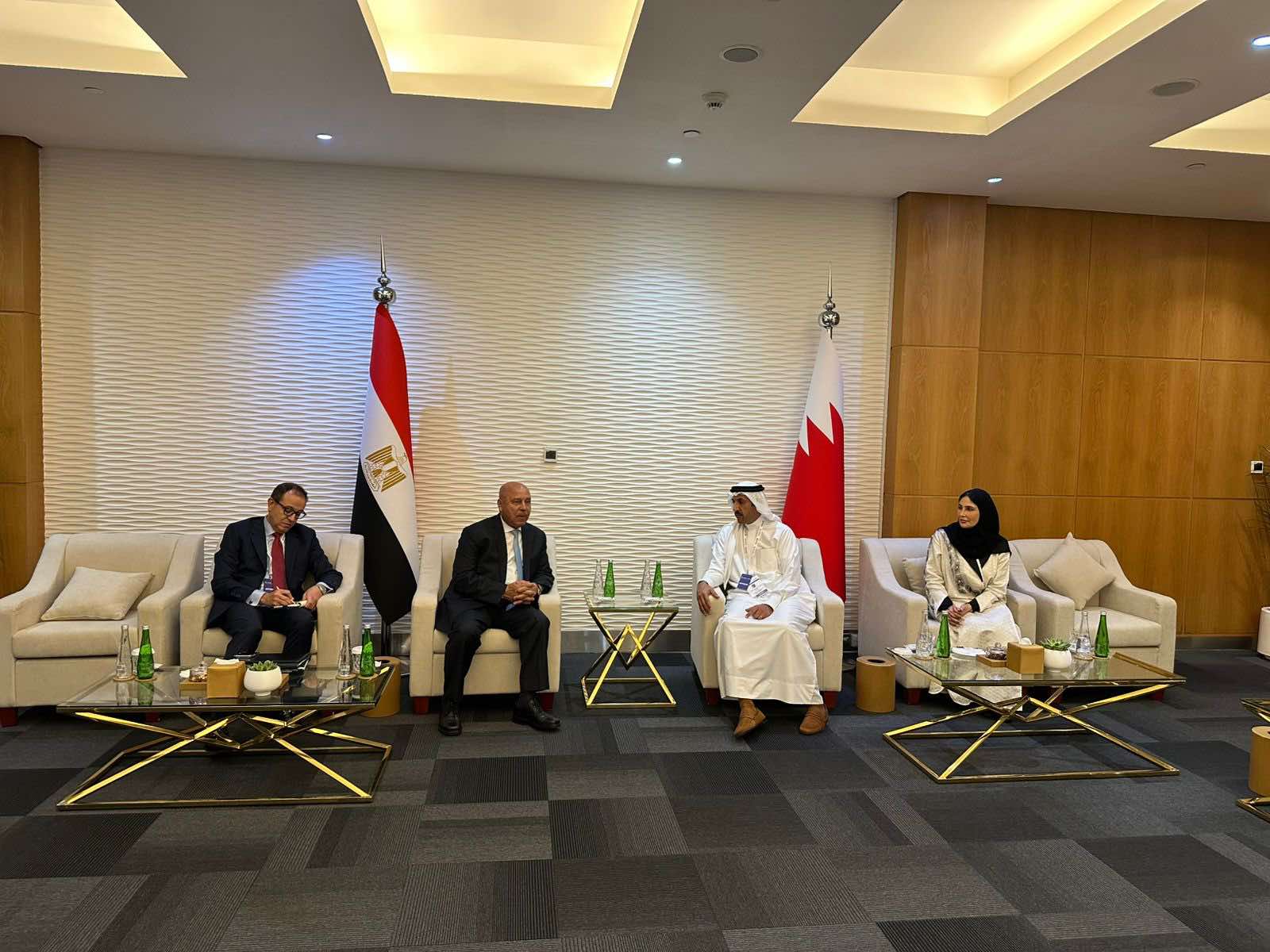 مصر والبحرين تعززان التعاون في مشروعات النقل