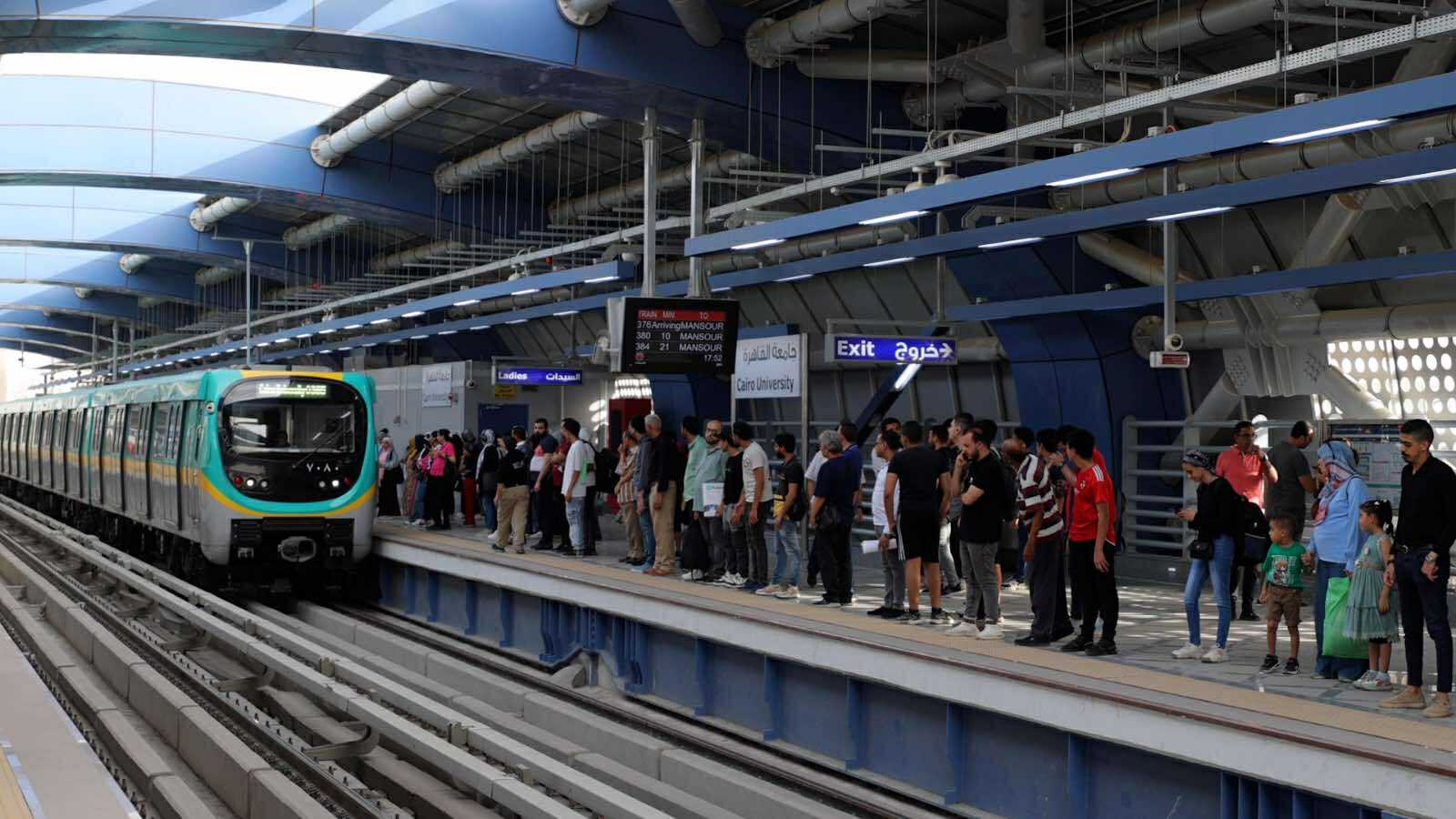 تعديل مواعيد تشغيل المترو والقطار الكهربائي الخفيف تزامنًا مع بدء التوقيت الشتوي