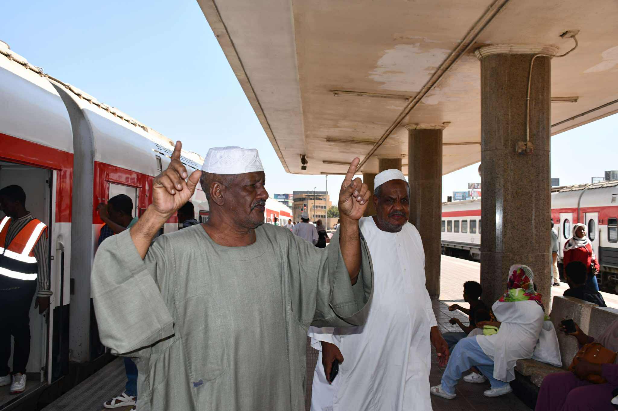 سكك حديد مصر تُسيّر الرحلة الرابعة والعشرين ضمن مبادرة العودة الطوعية للأشقاء السودانيين