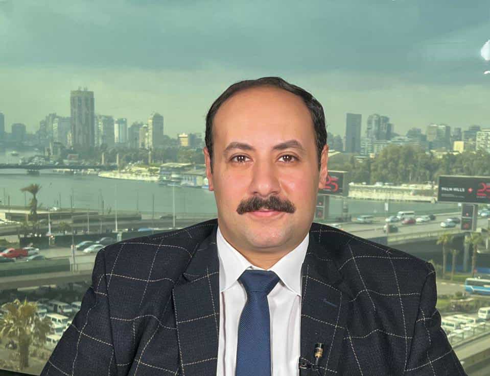 الذهب عند مفترق طرق… وخبير  يتوقع تراجعًا تدريجيًا بعد مكاسب قياسية