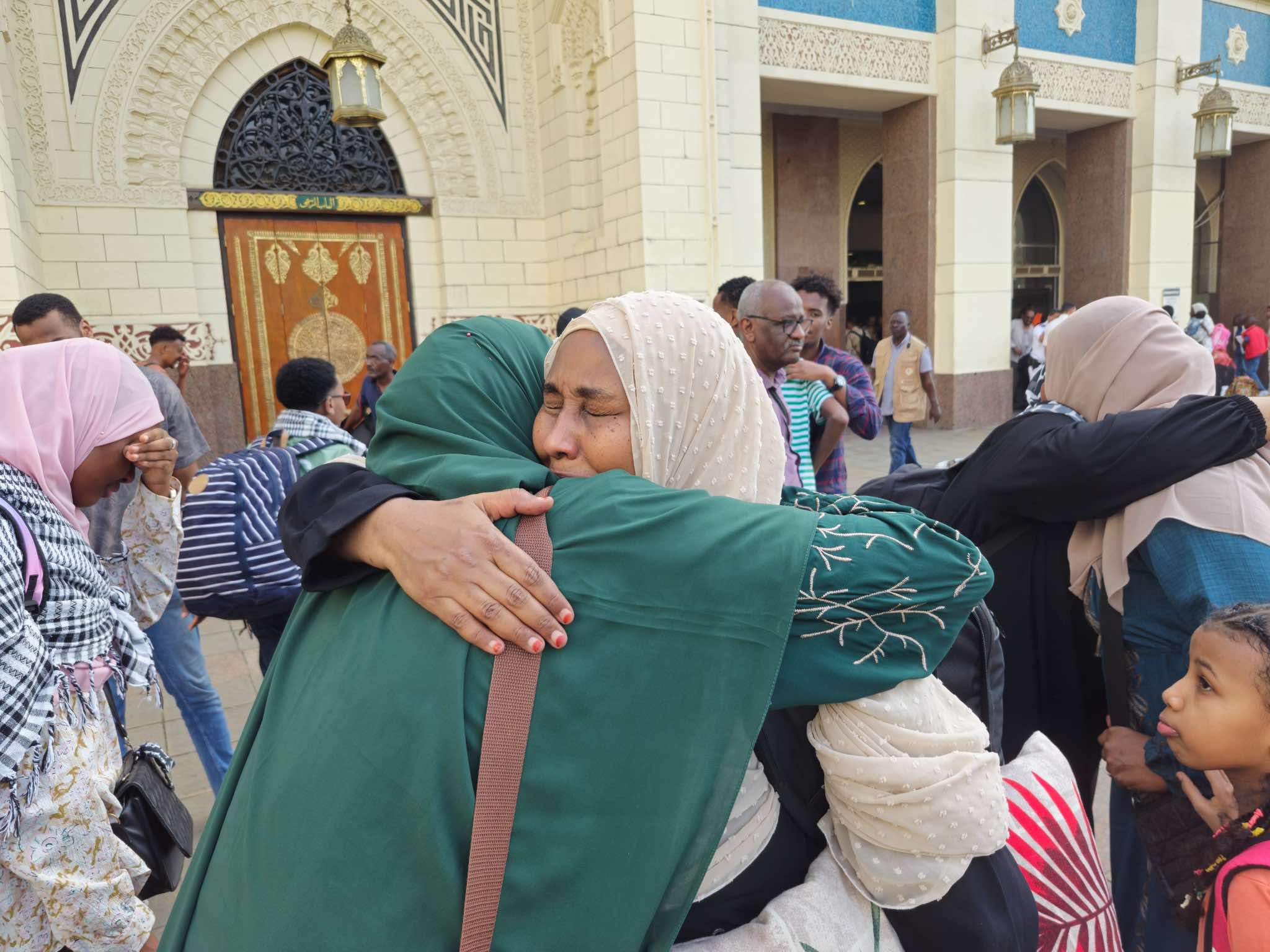 سكك حديد مصر تسيّر الرحلة 22 لعودة الأشقاء السودانيين