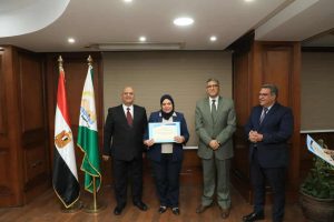 الجيزة: تكريم القائمين على إنجاز الخطة الاستثمارية عن العام المالي 2024 – 2025