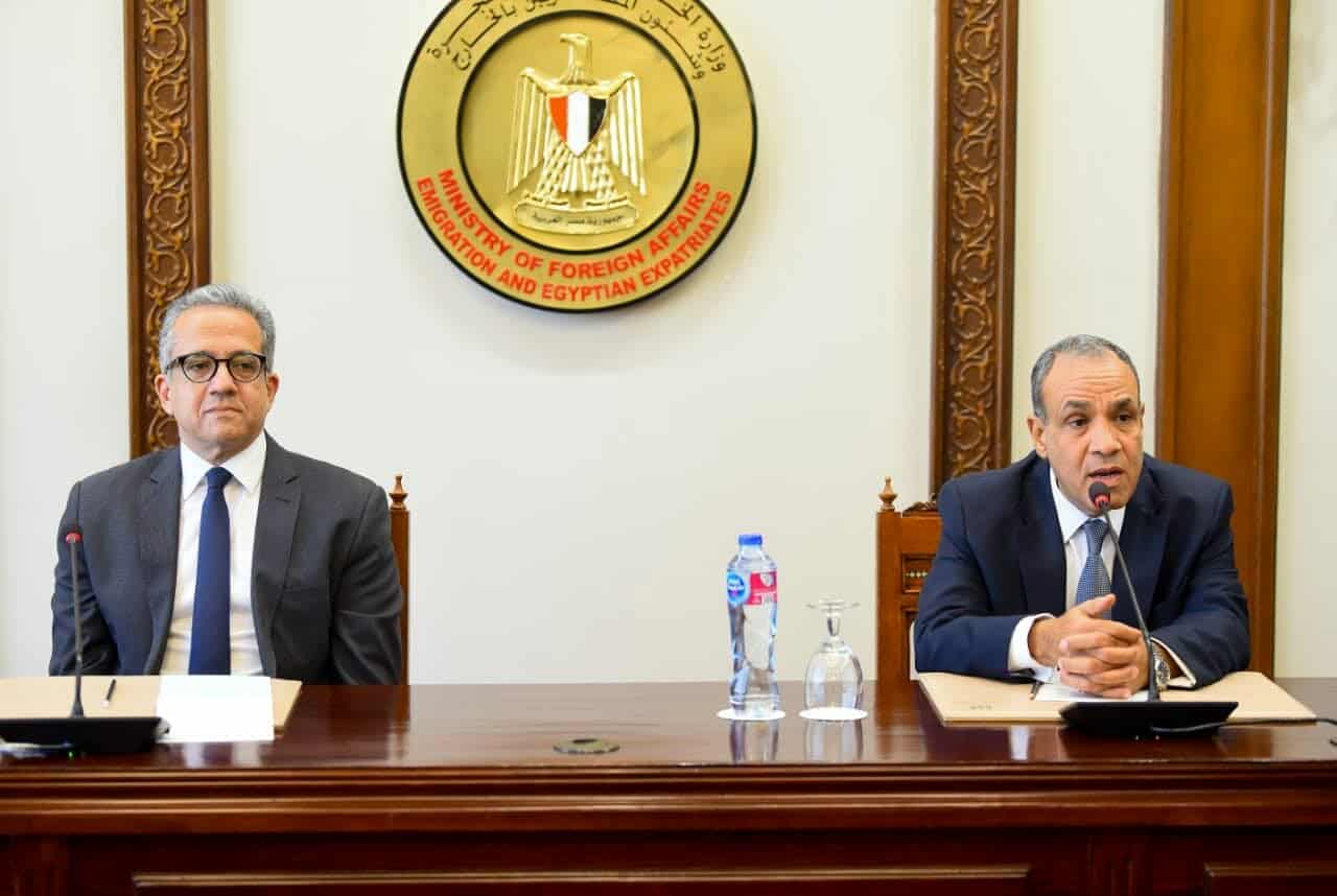 وزير الخارجية يستقبل خالد العناني بعد فوزه بمنصب مدير عام اليونسكو